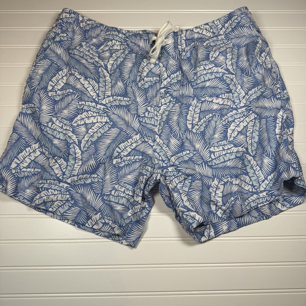 Vineyard Vines Shorts Men's XXL Blue White‎ Fauna Palm Tree Print Pattern GUC